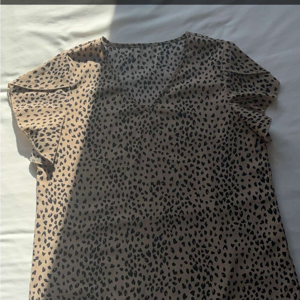 Tan and Gray Blouses with Short Sleeves